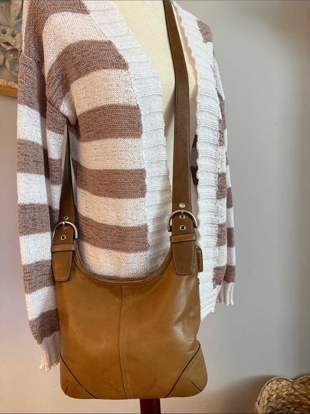COACH 9549 SoHo Slim Hippie Bag Crossbody Tan